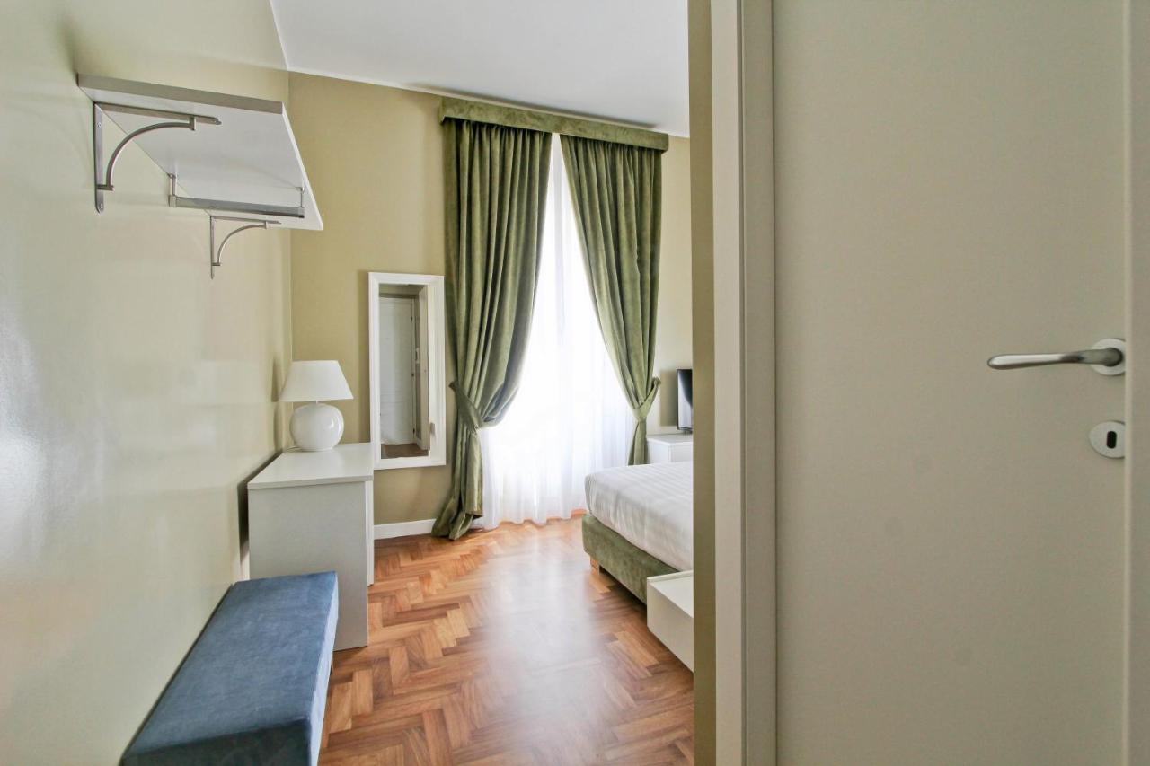 The River Corner Rome Bagian luar foto